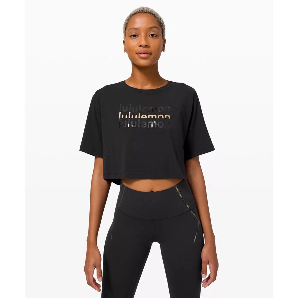 NWT Lululemon Cortes Crop T-Shirt *Logo Black